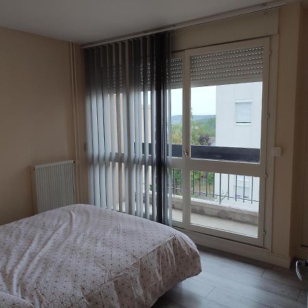 Grand Et Superbe Appartement Proche Paris Creil Exterior foto