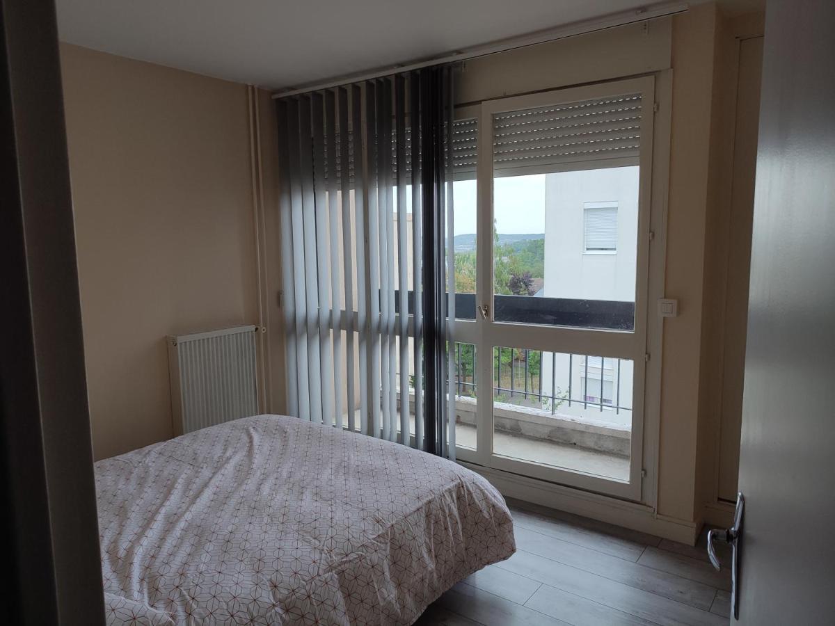 Grand Et Superbe Appartement Proche Paris Creil Exterior foto