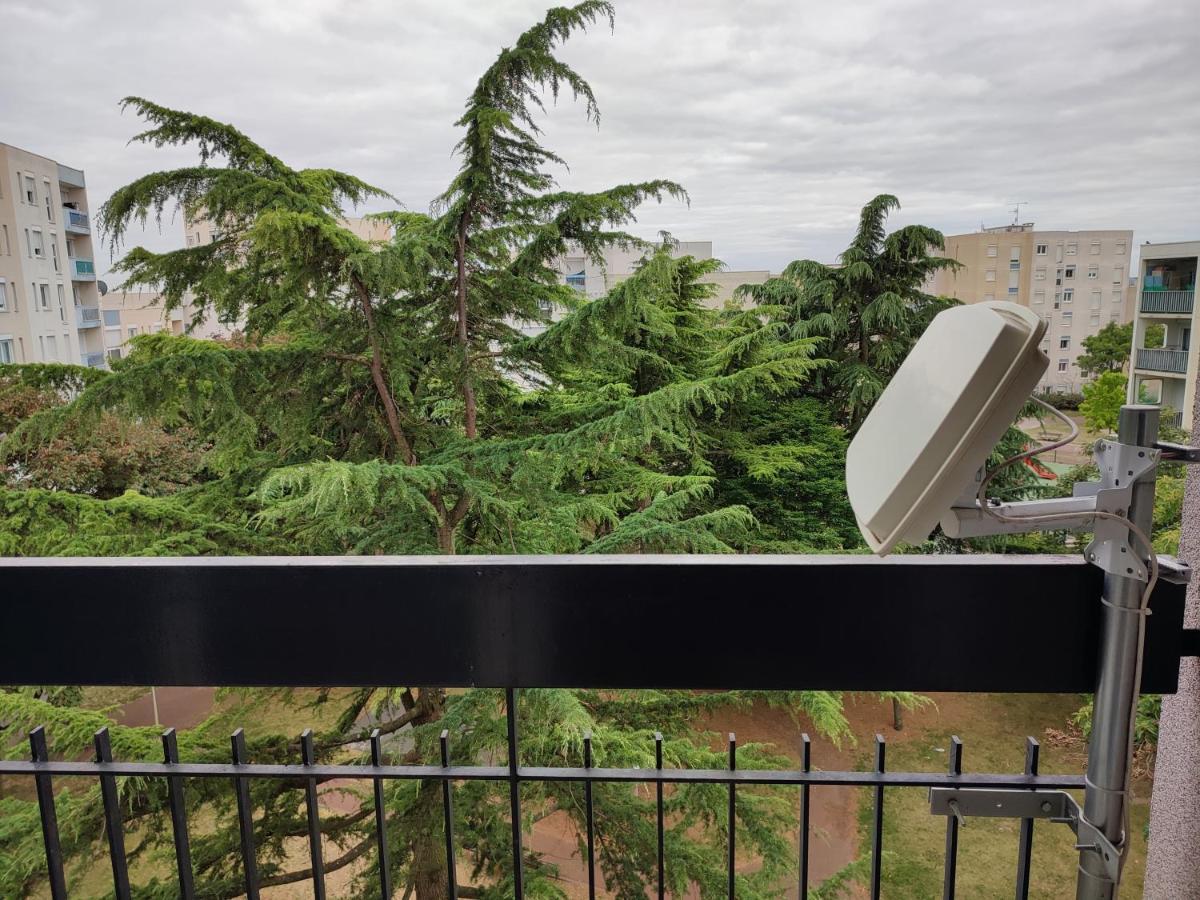 Grand Et Superbe Appartement Proche Paris Creil Exterior foto